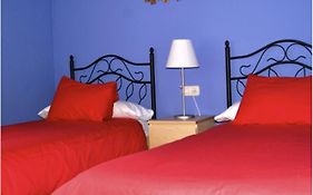 Apartamentos El Castañar
